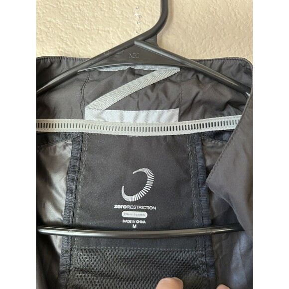 Zero Restriction Golf Tour Series Black 1/4 Zip Short Sleeve Wind Shirt Men’s M - Picture 5 of 7